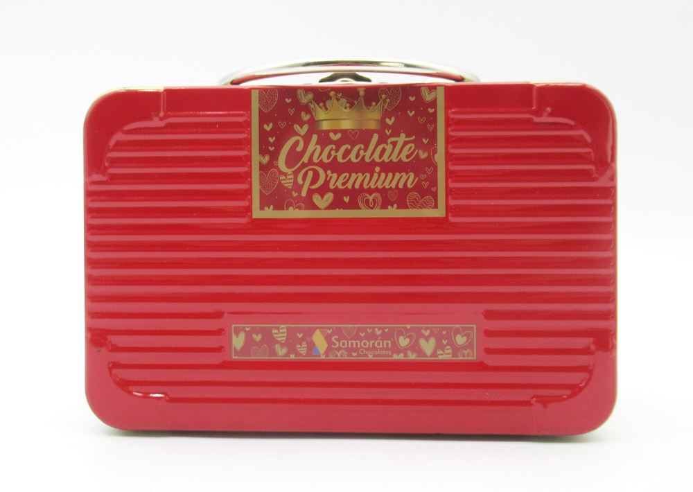 tin box with handle